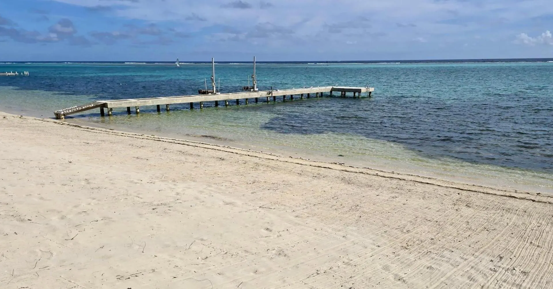 Holiday home Stepping Stone 4 Bedroom East End Sand Bluff Cayman Islands